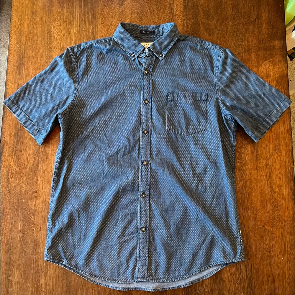 St. John’s Bay button down - Picture 2 of 6